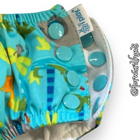 Bundle Sale 3 for $15 | i Play 12 month Diaper | 18-22 lbs UPF 50+ - Picture 2 of 5
